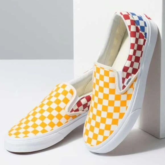 COPY - 🔥 VANS CLASSIC SLIP ON CHECKERBOARD MULTI/ TRUE WHITE SLIP ON SHOES NWT - Picture 3 of 9